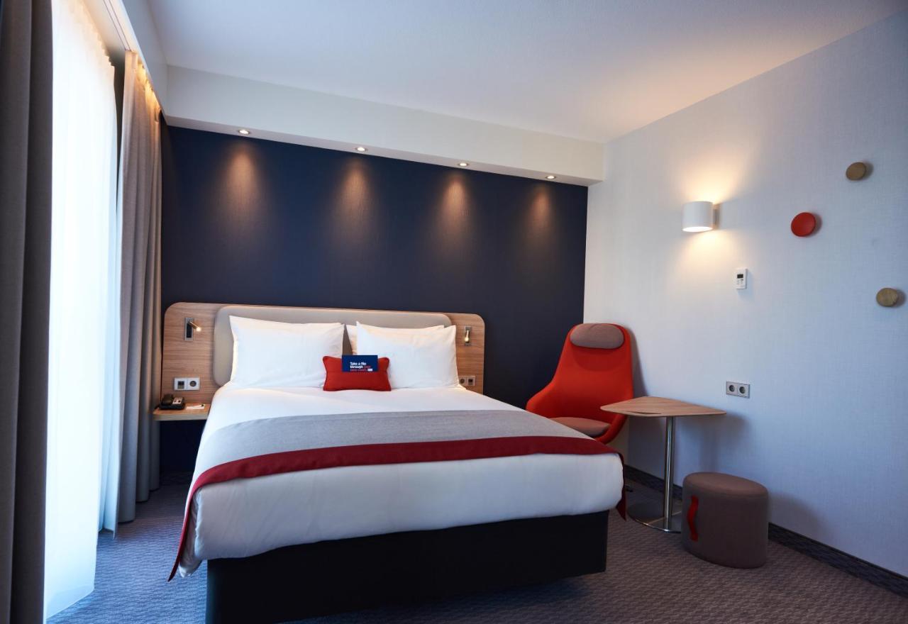 Holiday Inn Express Amsterdam - City Hall By Ihg Exterior foto