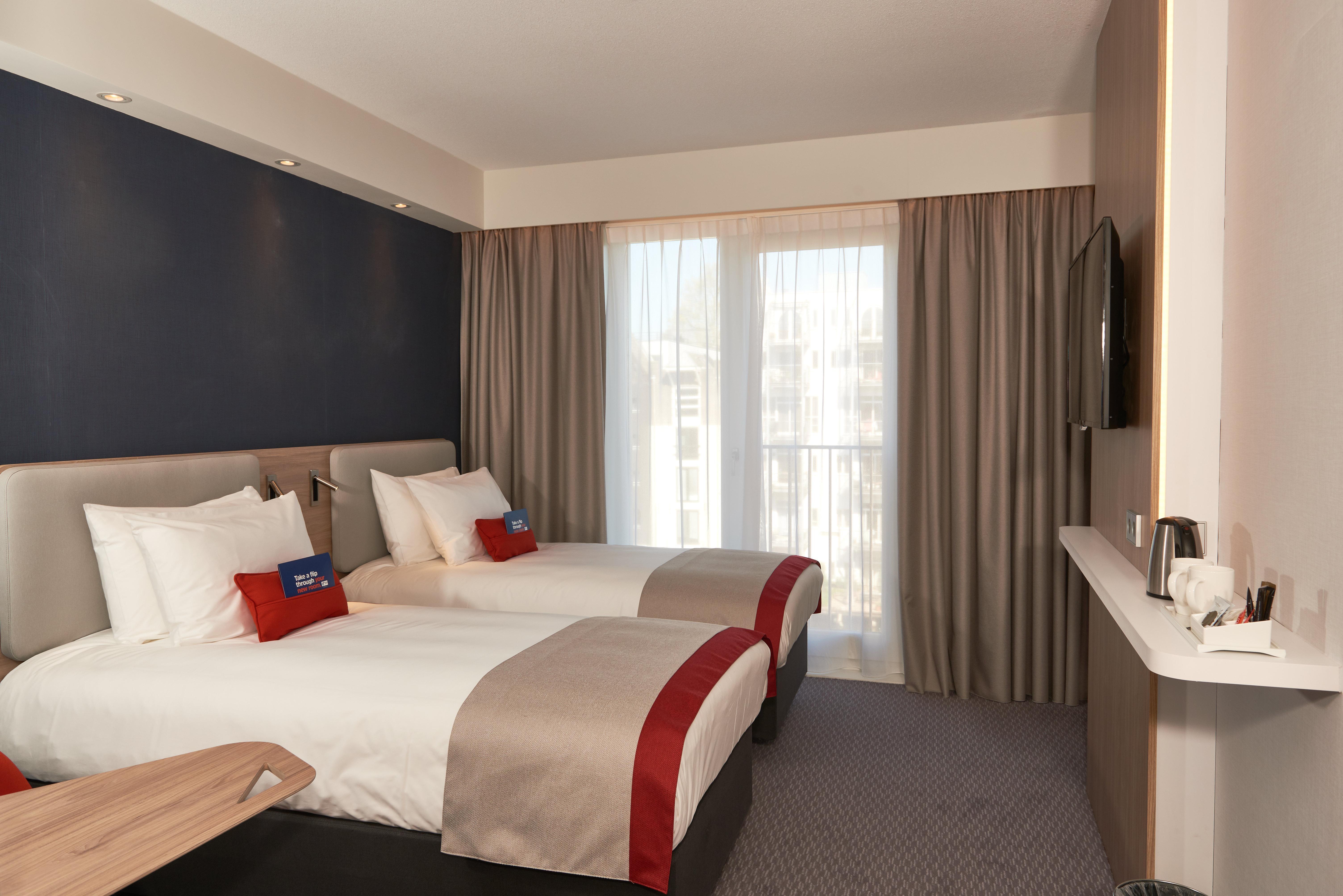 Holiday Inn Express Amsterdam - City Hall By Ihg Exterior foto